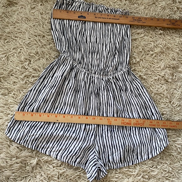 H&M DIVIDED Black White Striped Strapless Short Romper Jumpsuit Women Size 6 - Picture 5 of 9